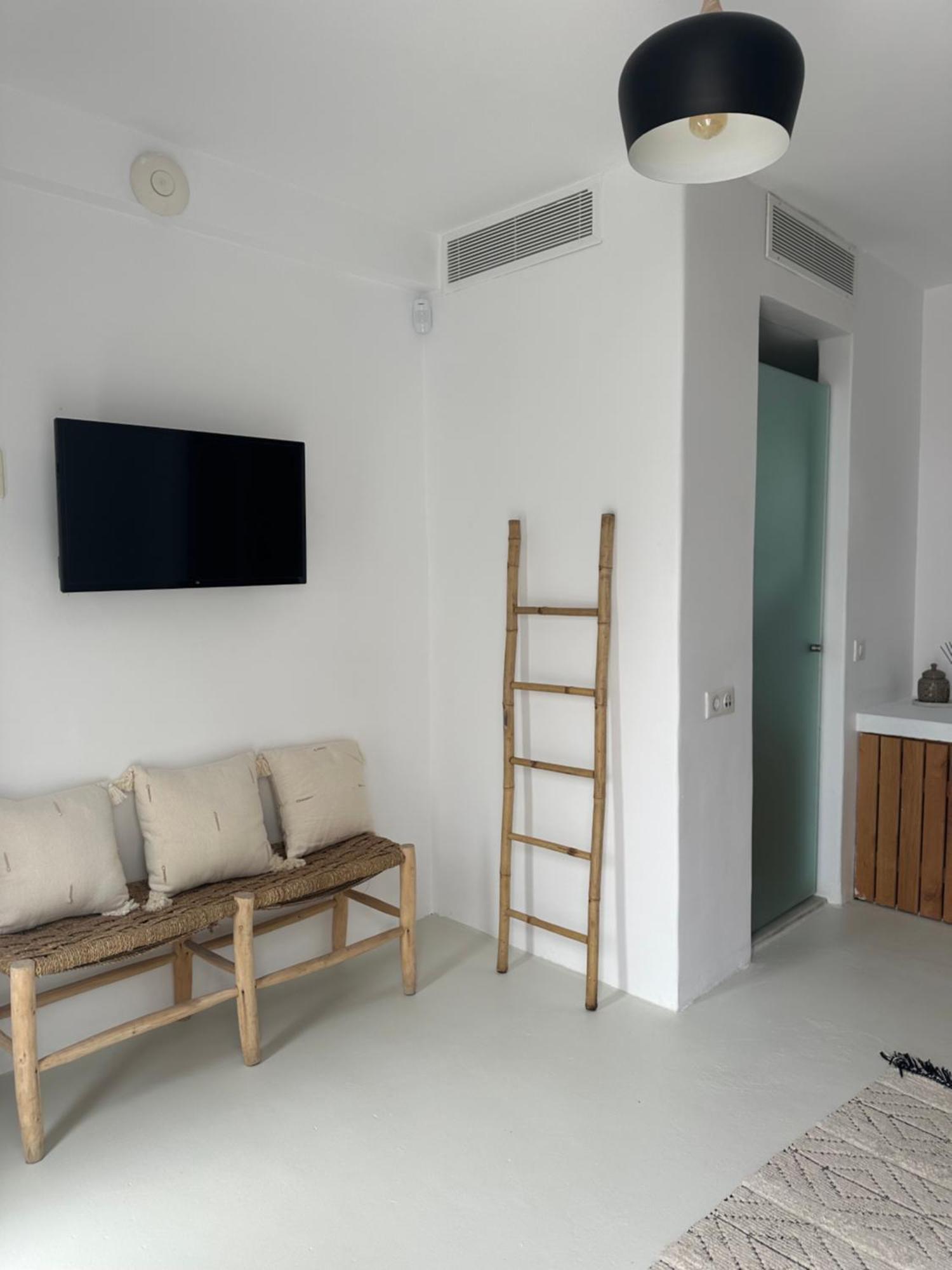 Trinity Mykonos - Beachfront Villa بلاتيس يالوس المظهر الخارجي الصورة