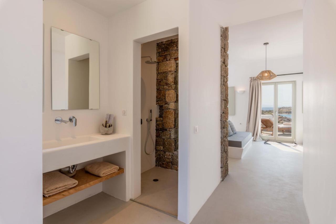 Trinity Mykonos - Beachfront Villa بلاتيس يالوس المظهر الخارجي الصورة